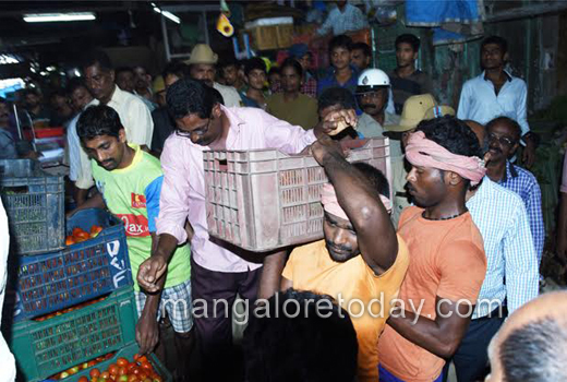 Street vendors 1